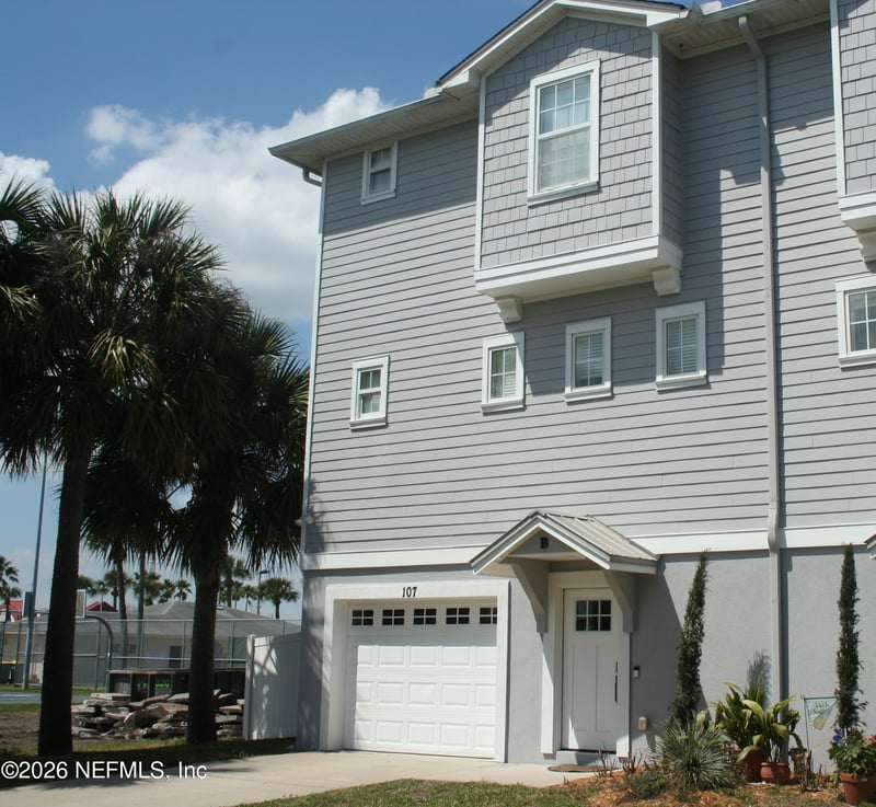 107 17th Ave #B, Jacksonville Beach, FL 32250