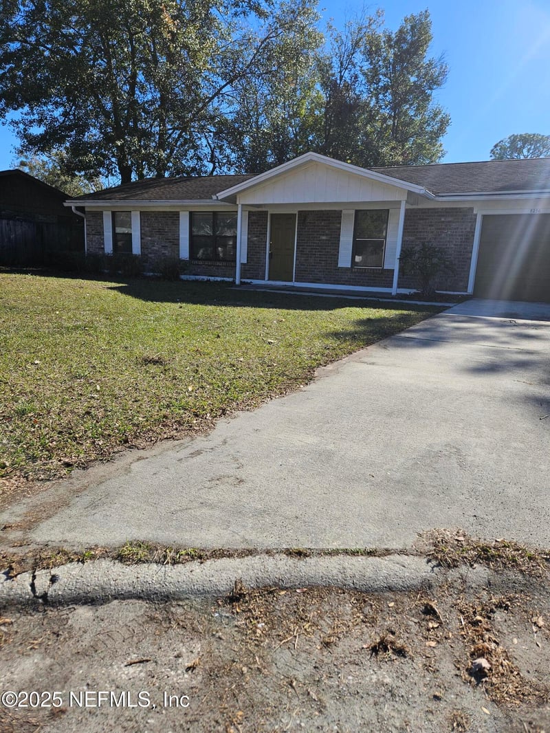 8256 Justin Rd, Jacksonville, FL 32210