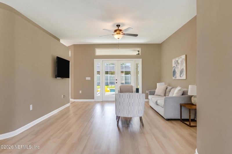 31 Diamond Dr, Palm Coast, FL 32164