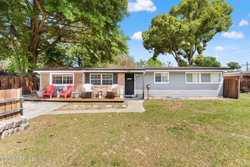 1817 Banbury Rd, Jacksonville, FL 32211