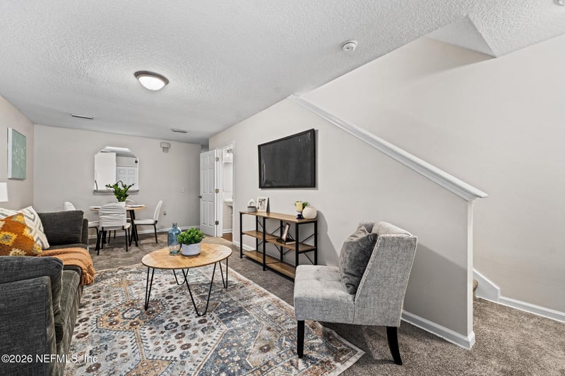 8446 Mcgirts Village Ln, Jacksonville, FL 32210