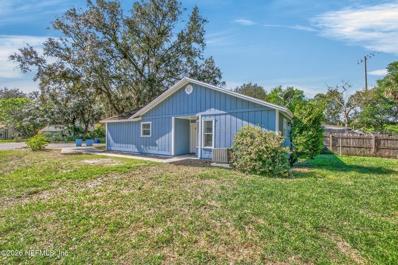 1091 Willow Cove Ct, Jacksonville, FL 32233