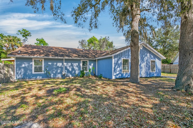 1091 Willow Cove Ct, Jacksonville, FL 32233