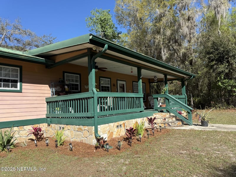 111 Holly Dr #1, Florahome, FL 32140