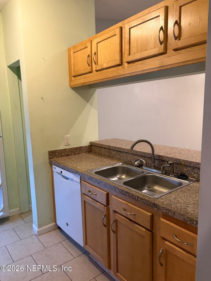 3270 Ricky Dr #303, Jacksonville, FL 32223