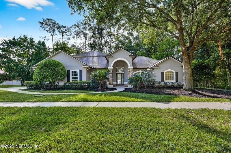 2693 Seneca Dr, St Johns, FL 32259
