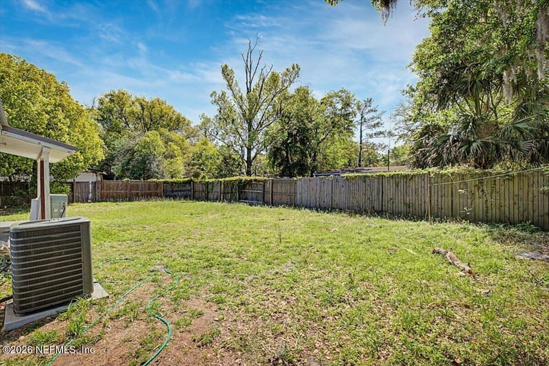 7080 Jacqueline Ct, Jacksonville, FL 32210