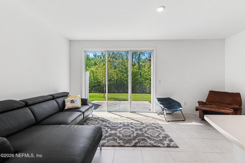 336 Annies Pl, Jacksonville, FL 32218