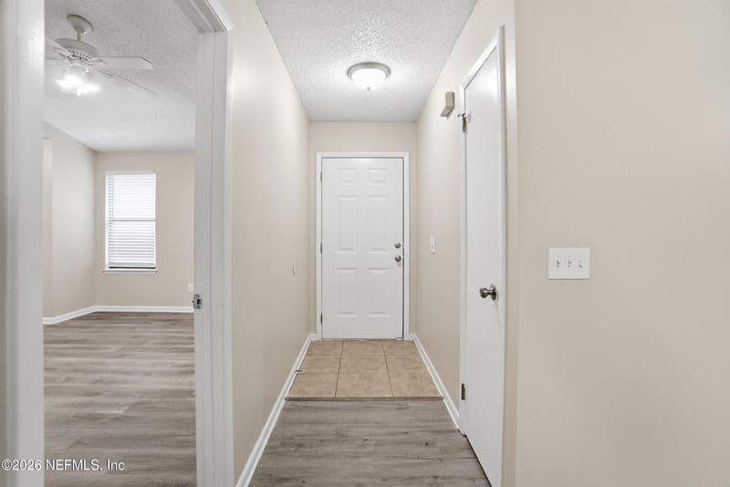 8761 Pinevalley Ln, Jacksonville, FL 32244