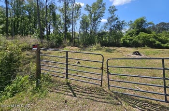 Farm Rd, Jacksonville, FL 32218