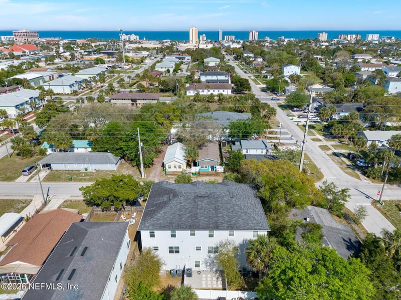 128 10th St, Jacksonville Beach, FL 32250