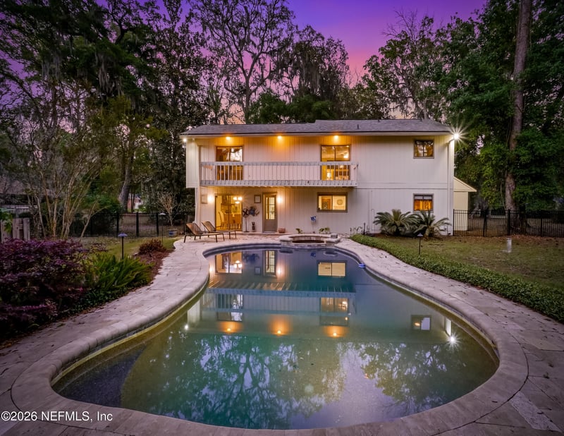 12852 Longview Dr, Jacksonville, FL 32223