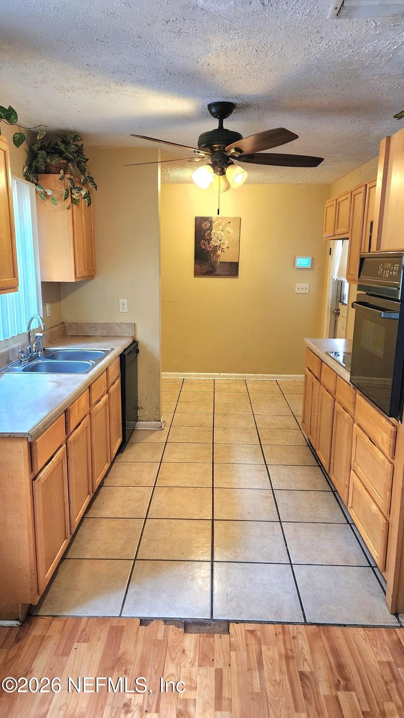 2407 Claro Dr, Jacksonville, FL 32211