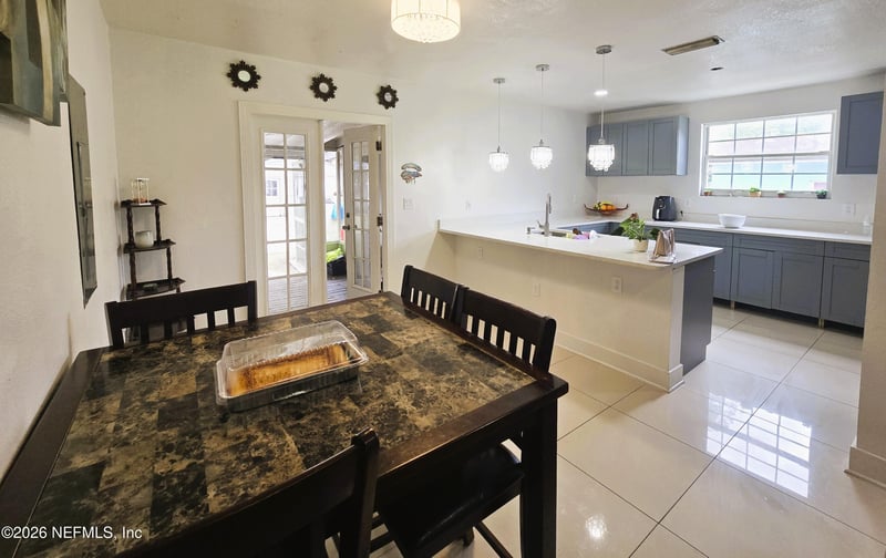 1893 E Rd, Jacksonville, FL 32216