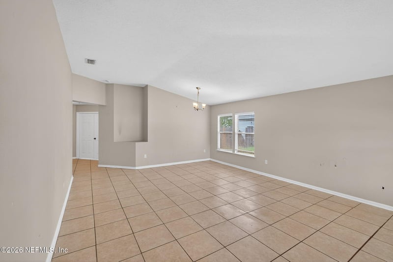 2438 Tyson Lake Dr, Jacksonville, FL 32221