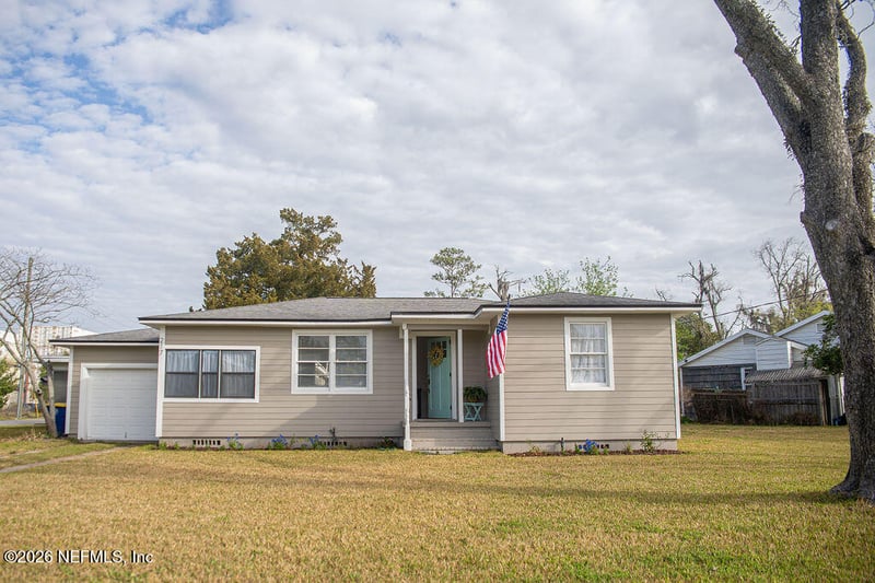 217 Bon Air Dr, Jacksonville, FL 32218