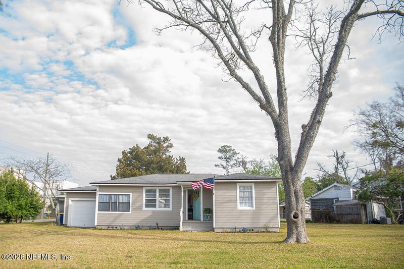 217 Bon Air Dr, Jacksonville, FL 32218