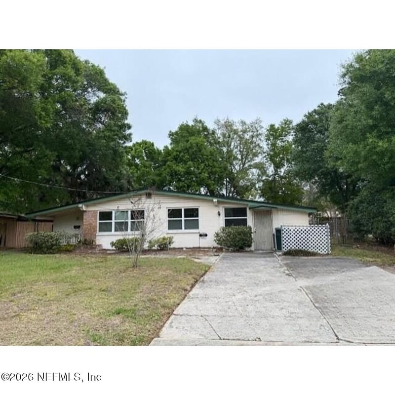 7915 Fresca St, Jacksonville, FL 32217
