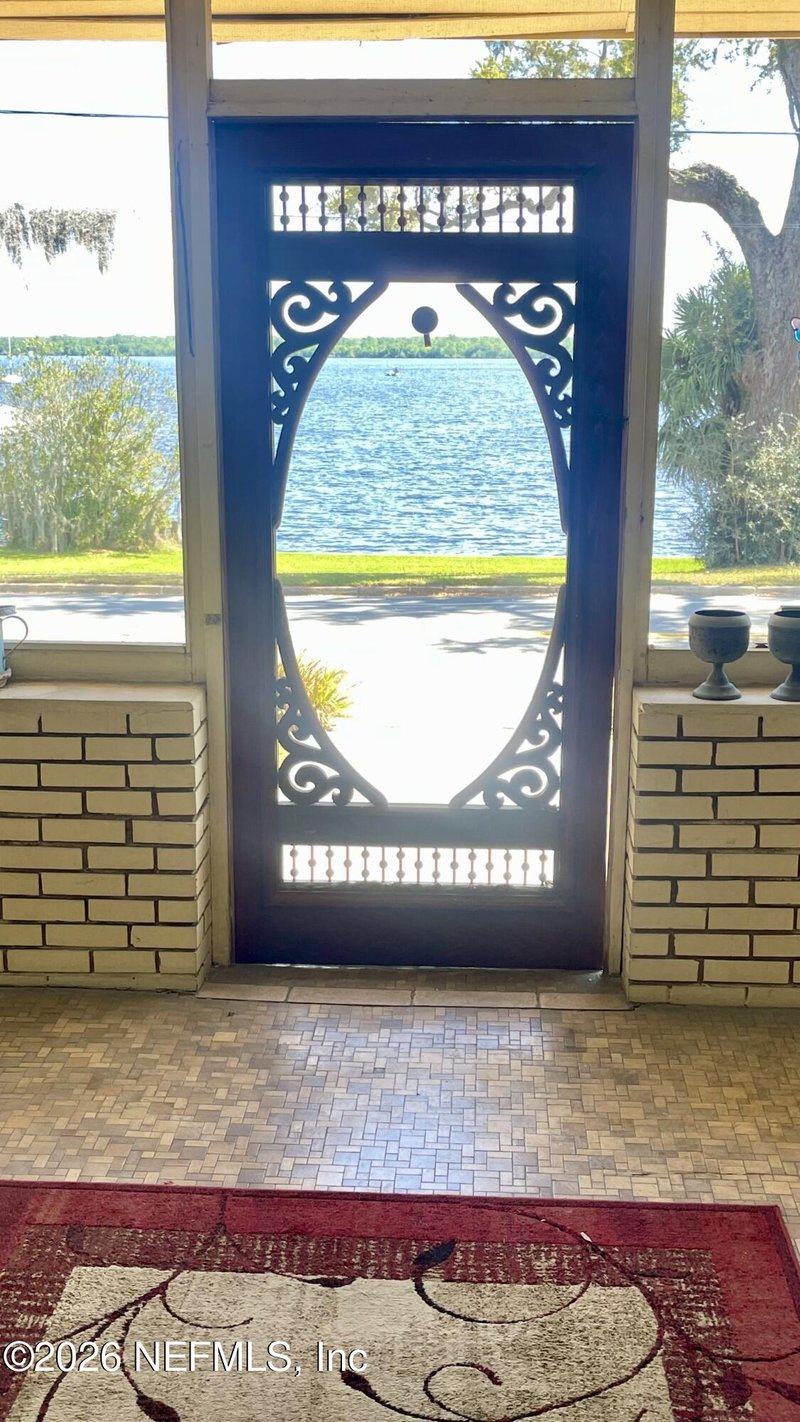 520 River St, Palatka, FL 32177