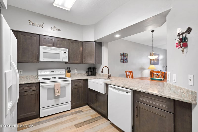 265 Atlantis Cir #102, St Augustine, FL 32080