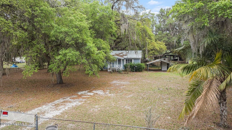 808 County Road 20a, Hawthorne, FL 32640