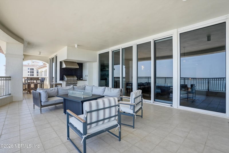 917 1st St #1201, Jacksonville Beach, FL 32250