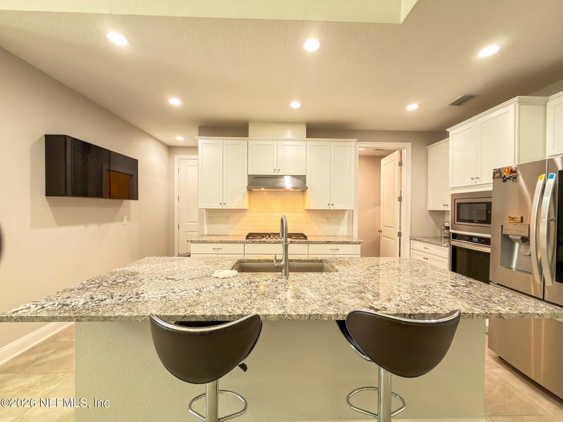 11368 Newtonian Blvd, Jacksonville, FL 32256