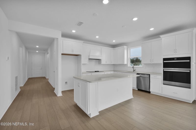 3481 Americana Dr, Green Cove Springs, FL 32043