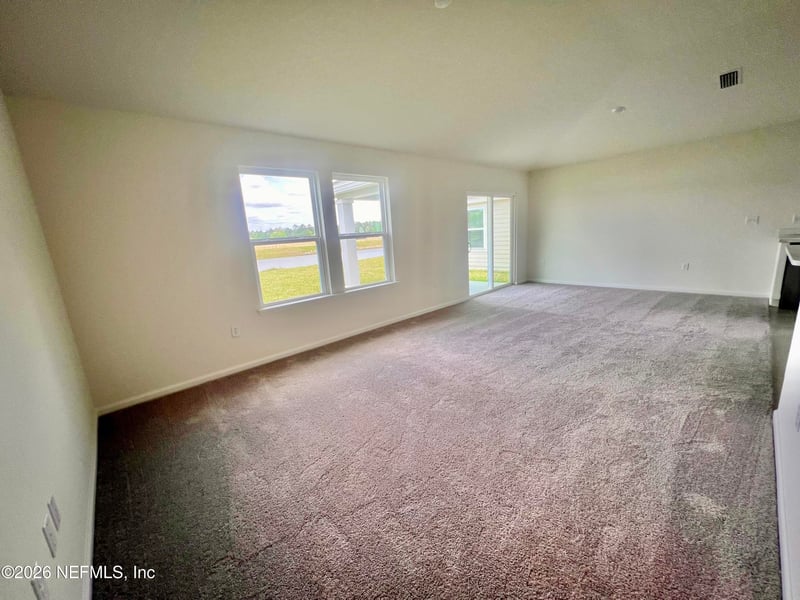 8279 Hawkes Meadow Dr, Jacksonville, FL 32219