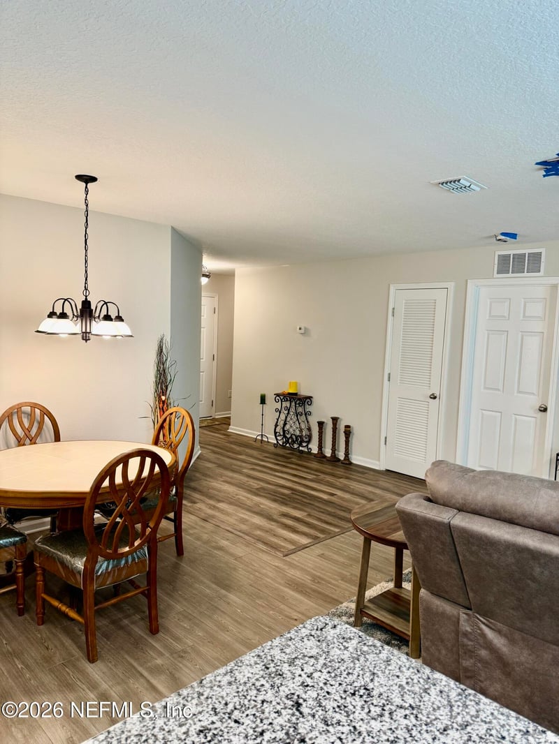 8528 Osteen St, Jacksonville, FL 32210