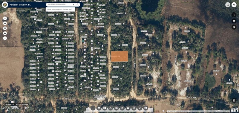 188 Kay St, Interlachen, FL 32148