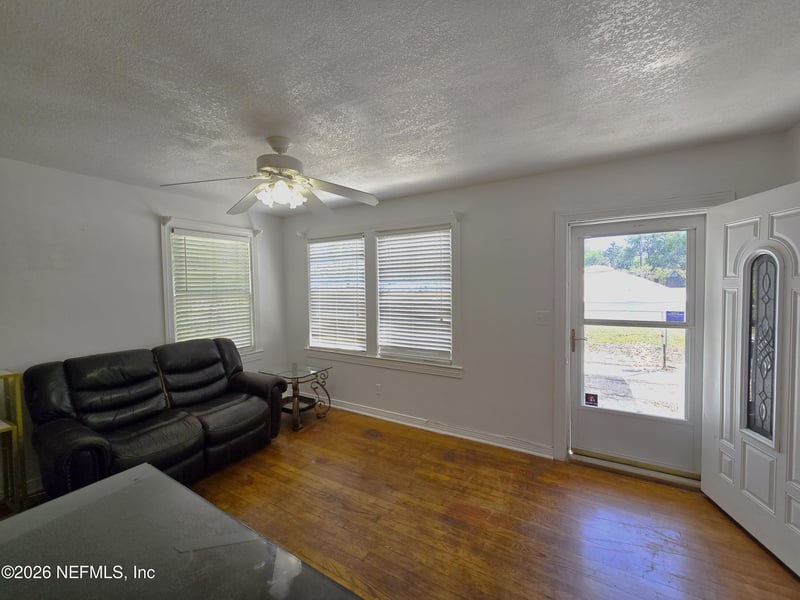 2710 Southside Blvd, Jacksonville, FL 32216