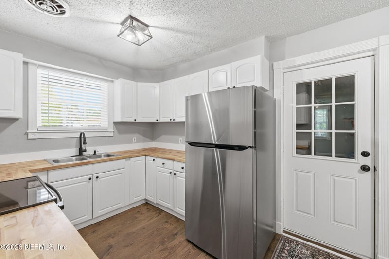 1712 Dibble Cir, Jacksonville, FL 32246