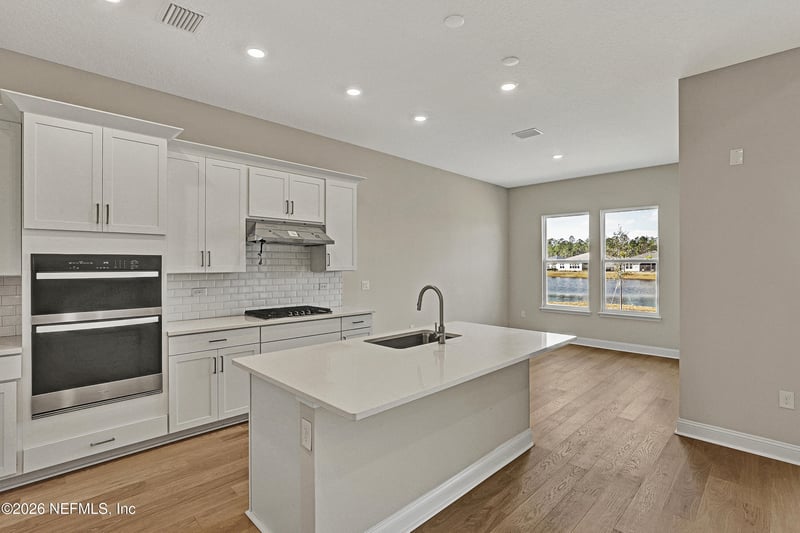 11 Silver Glen Dr, Palm Coast, FL 32137