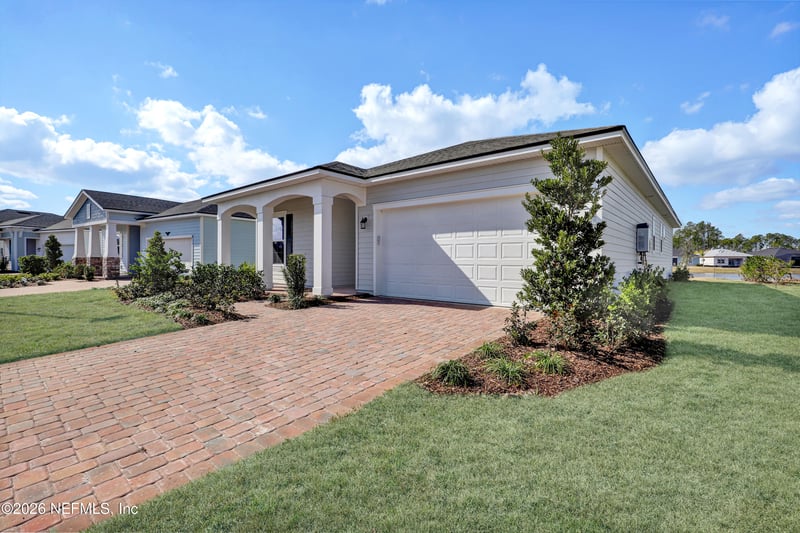 11 Silver Glen Dr, Palm Coast, FL 32137