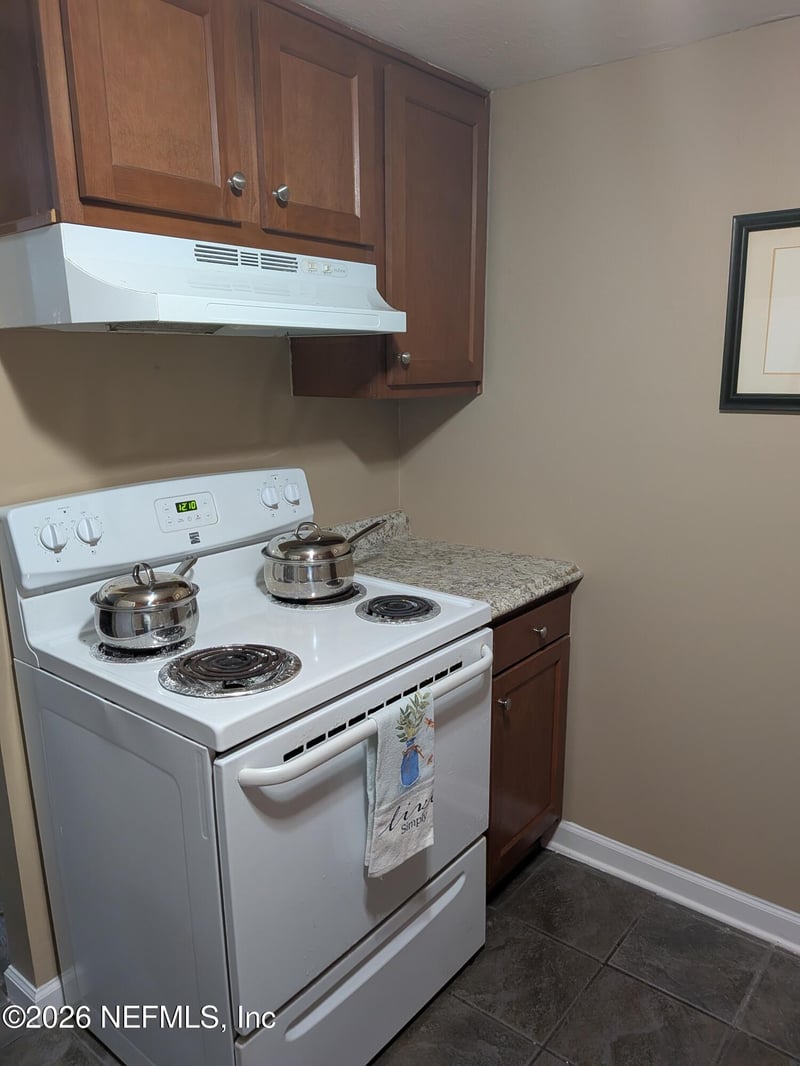 4330 Plaza Gate Ln #101, Jacksonville, FL 32217