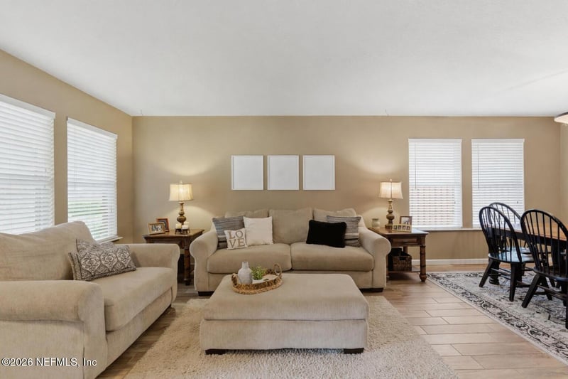 2362 Tyson Lake Dr, Jacksonville, FL 32221