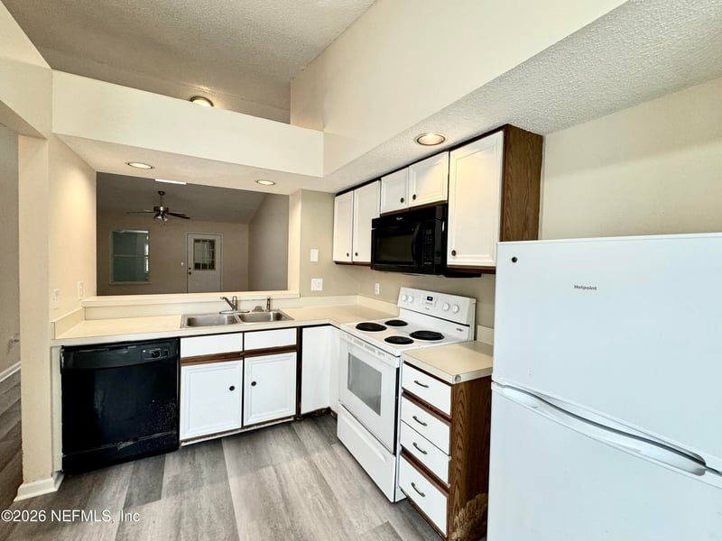 8080 Virgo St, Jacksonville, FL 32216