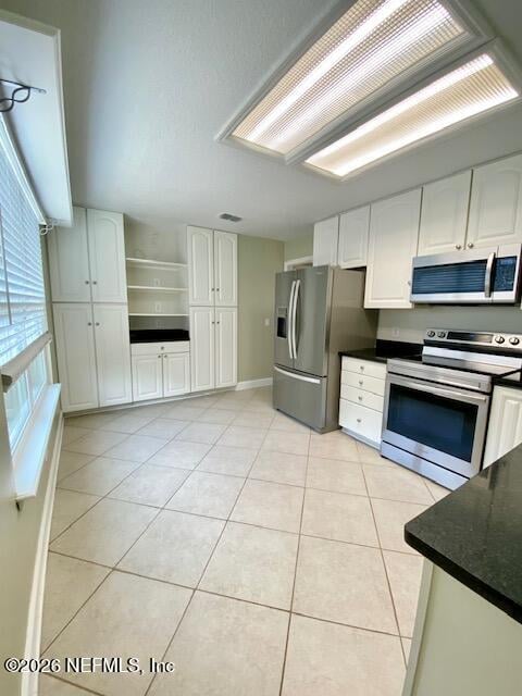 8860 Bandera Cir, Jacksonville, FL 32244