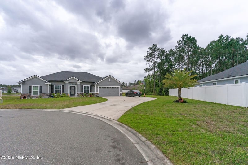 1606 Colonial Tavern Ct, Jacksonville, FL 32221