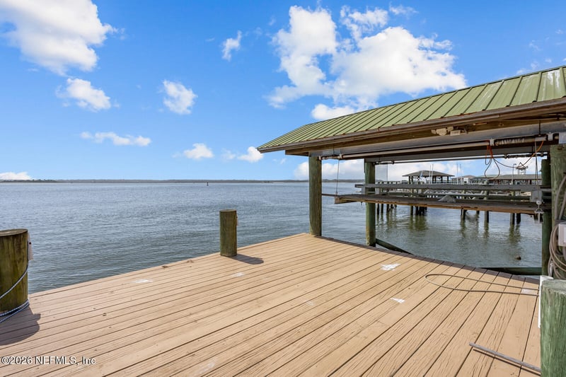 8842 Mckenna Dr, Jacksonville, FL 32226