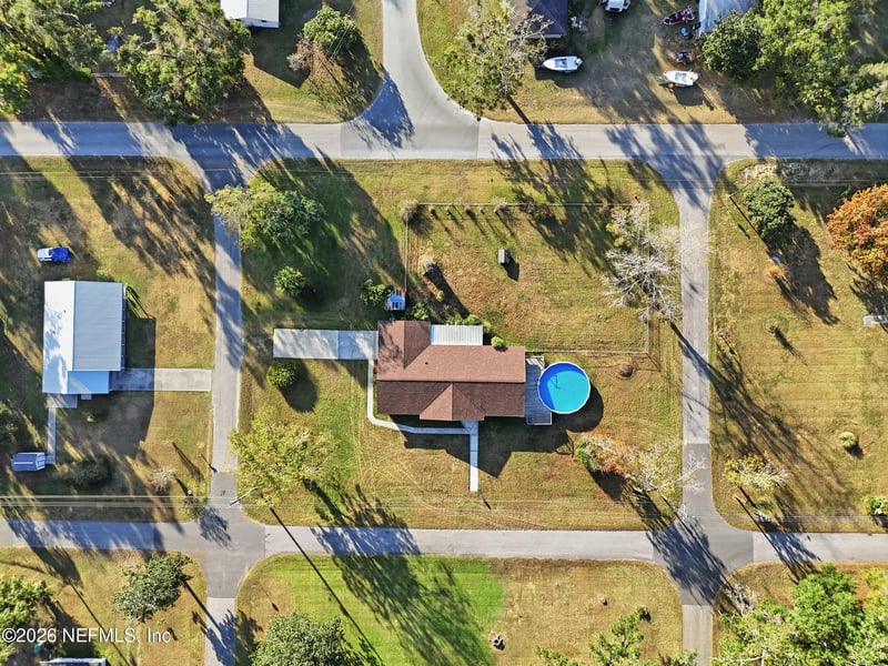 311 4th St, Trenton, FL 32693