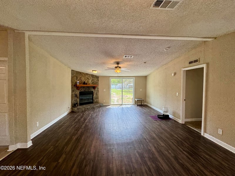 4579 Johns Cemetery Rd, Middleburg, FL 32068