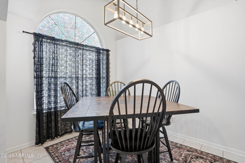 7737 Mistwood Cir, Jacksonville, FL 32244