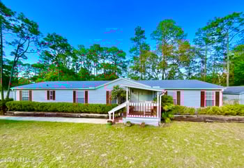 129 Crystal Lake Dr, Melrose, FL 32666