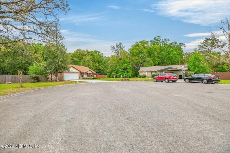 8111 Cayuga Trl, Jacksonville, FL 32244