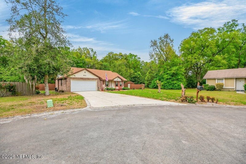 8111 Cayuga Trl, Jacksonville, FL 32244