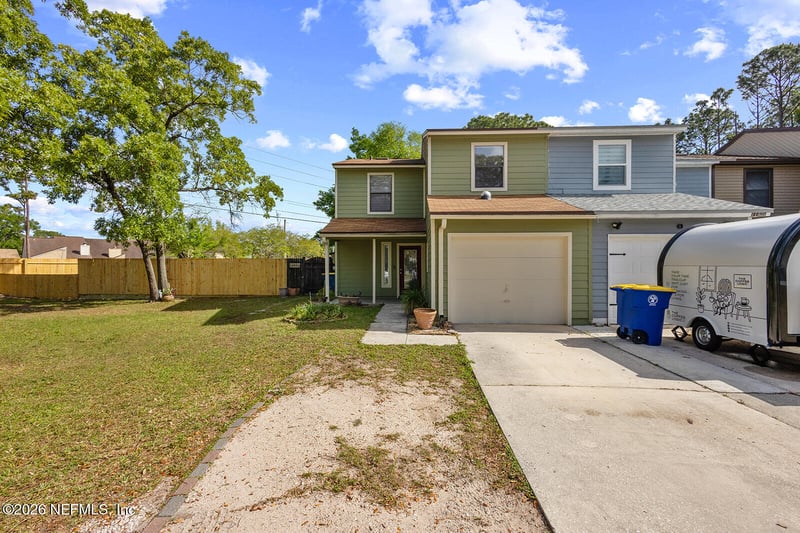 11477 Ft Caroline Lakes Dr, Jacksonville, FL 32225