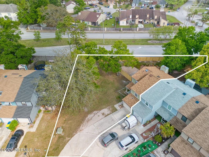 11477 Ft Caroline Lakes Dr, Jacksonville, FL 32225