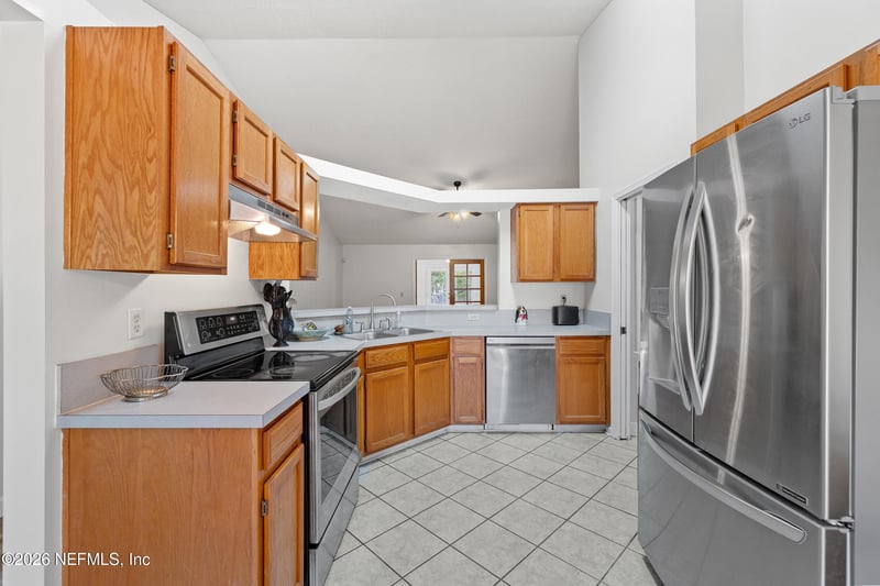 752 Nottingham Forest Cir, St Johns, FL 32259